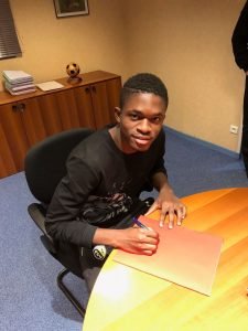 cheick-oumar-doucoure-lens-signature