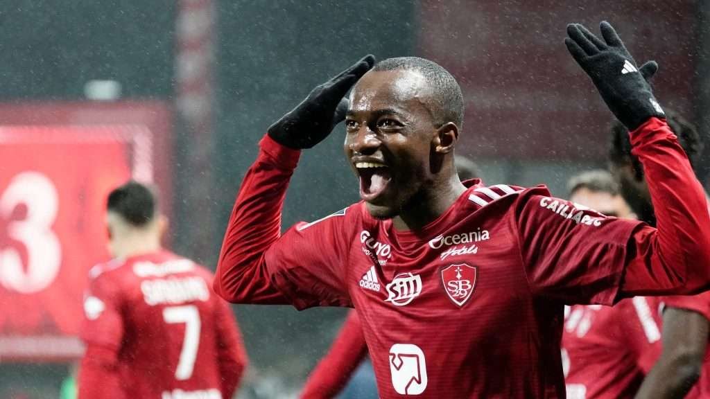 Kamory-Doumbia-acadmicien-jmg-4-buts-pour-brest-dans-la-victoire-de-4-0-2