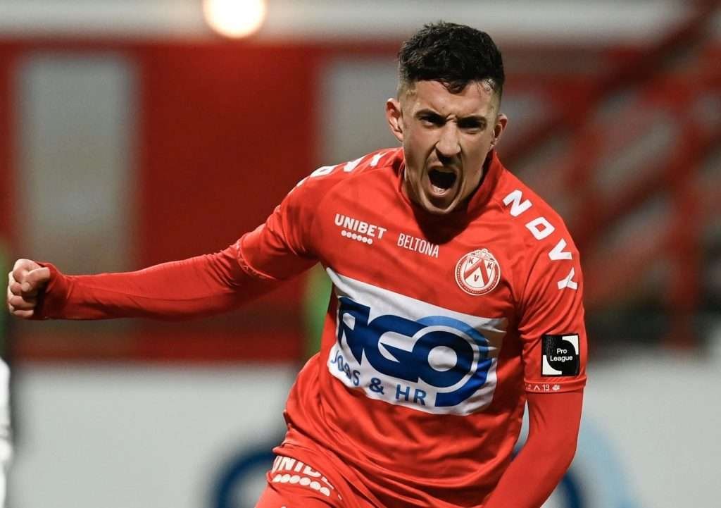 academicien jmg abdelkahar kadri avec KV Kortrijk de la Jupiter Pro league